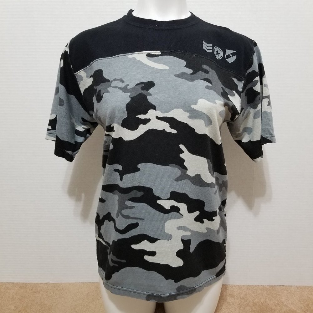 Simply Basic shirt 16/18 military insignia camo army Y2K early 2000's VINTAGE